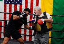 Munguía reconoce que Canelo era su ejemplo